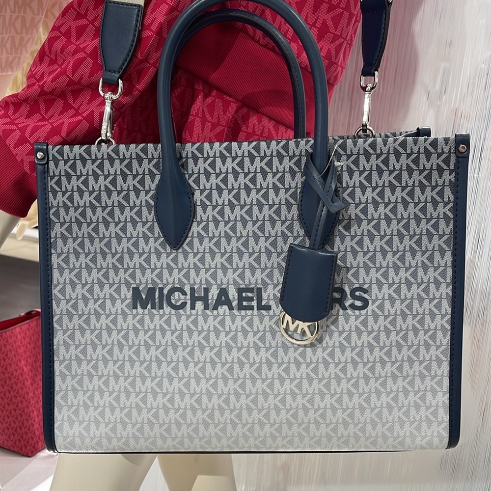 MICHAEL KORS Mirella Medium Ombré Logo EW Tote Shoulder Bag
Navy 
NWT - Picture 14 of 16